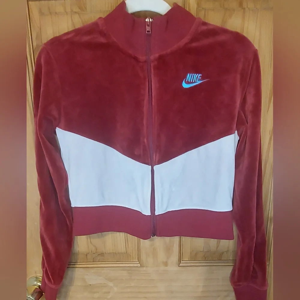Nike Maroon and Cream Velour Embroidered Cropped Jacket Women's Size XS Y2K 90s - Picture 9 of 9